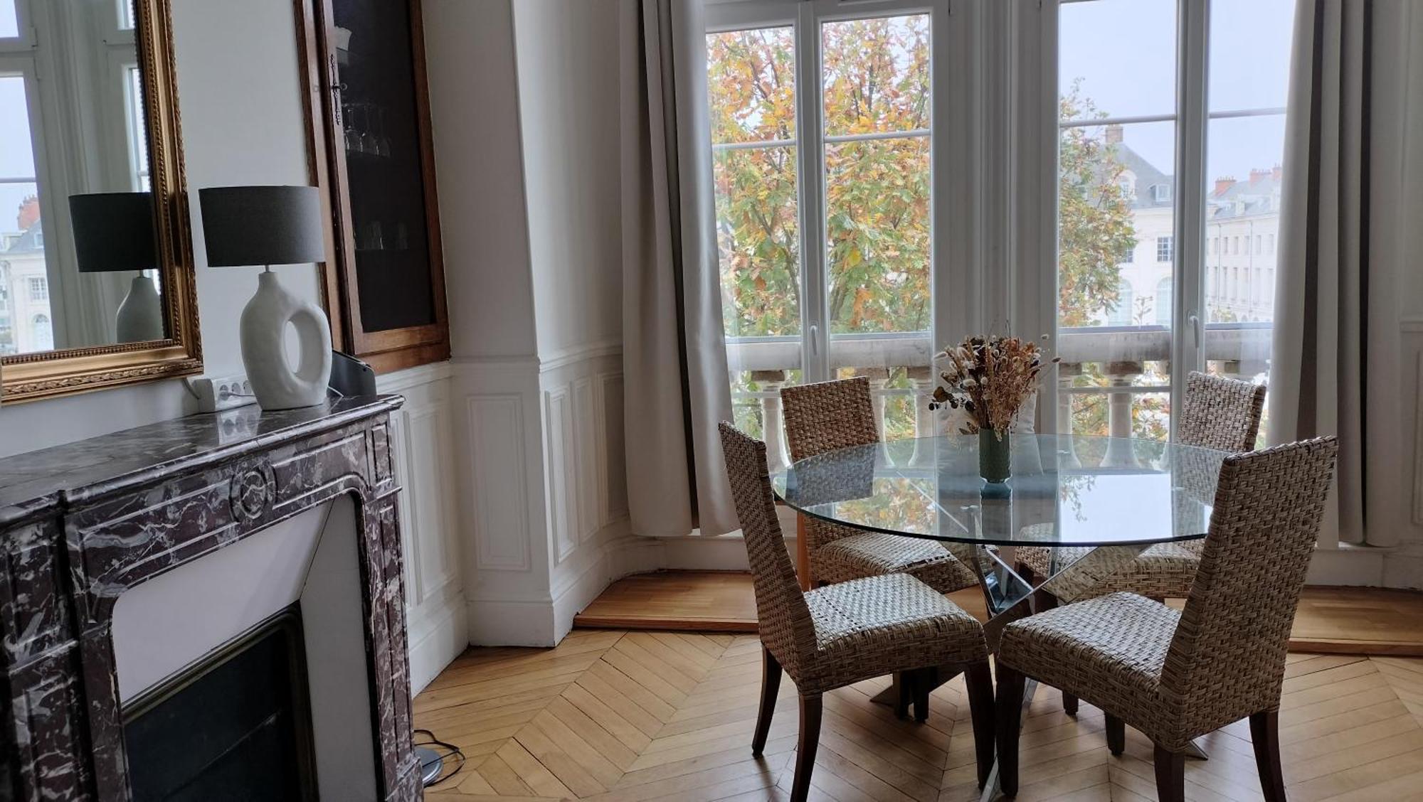 Appartement Avec Belle Vue Sur La Place Du Martroi Orléans Esterno foto
