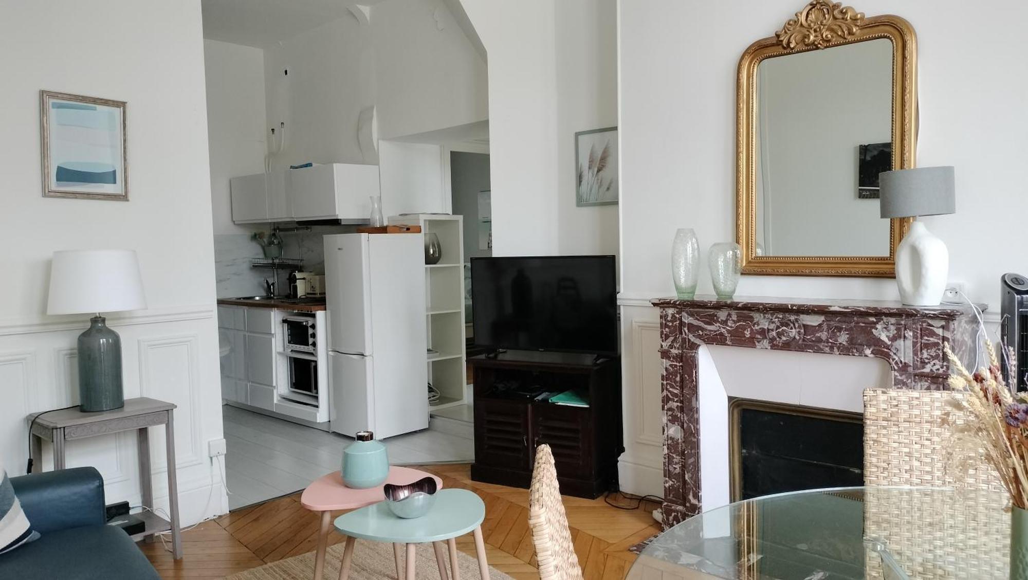 Appartement Avec Belle Vue Sur La Place Du Martroi Orléans Esterno foto